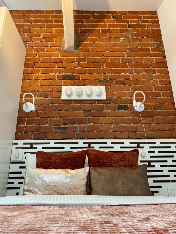 Jolie Apartments Каунас Экстерьер фото